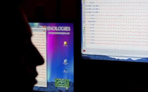 Great nature’s second course - Despite the major neural overhaul underway during adolescence, most sleep study subjects maintained a unique and consistent pattern of underlying
brain oscillations, suggesting that people produce a kind of brainwave
“fingerprint.”