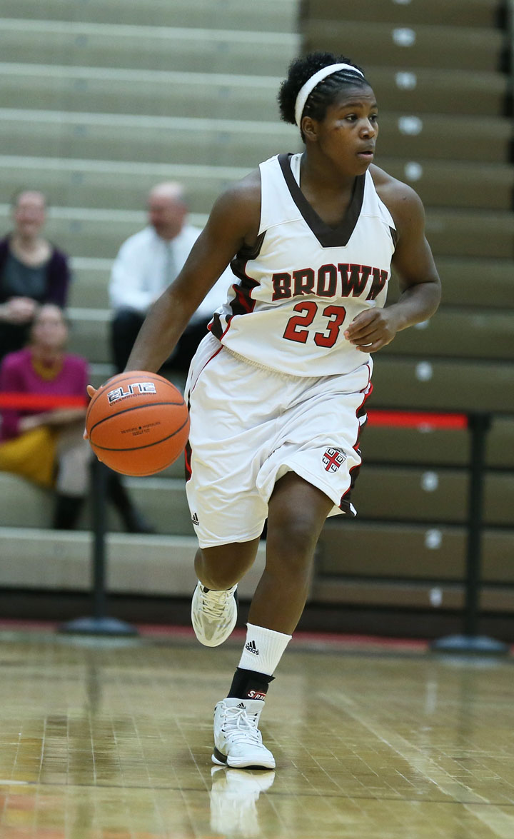 It was basketball: A guidance counselor said Brown was “a great school with one of the top academic programs in the world.” A Brown coach arrived and watched Dixon in an intramural game, and soon Dixon was visiting Providence.