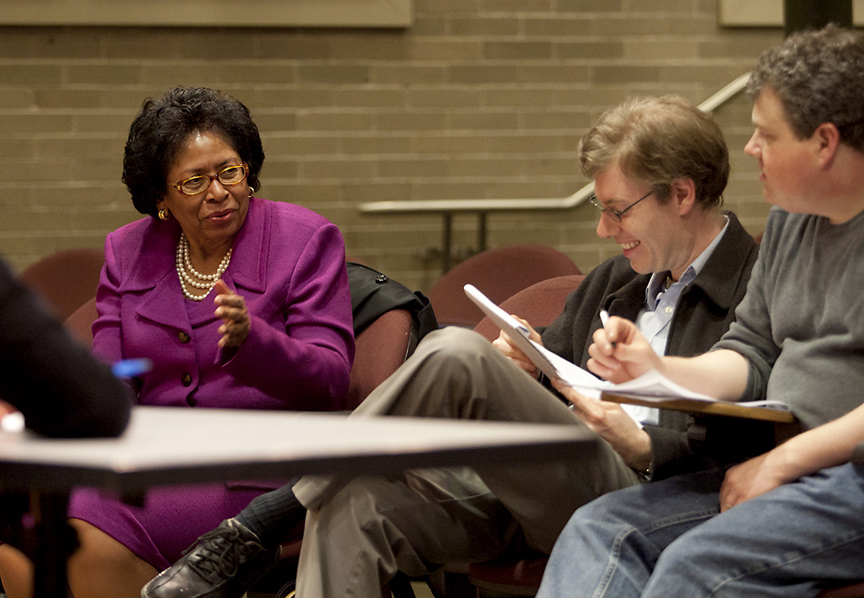 The judgment: All debaters were “super-smart”: President Ruth J. Simmons, Nathaniel Baum-Snow, Richard Bungiro, and two other judges had to choose between excellence and more excellence. Credit: Michael Cohea/Brown University