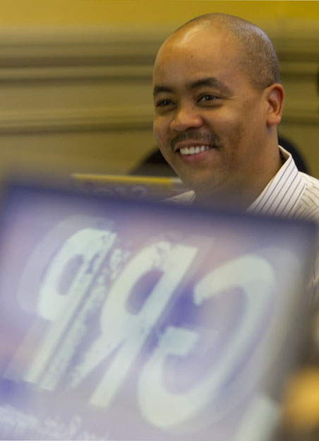 Meeting of the board: The United Way’s Kyle Bennett and other professionals function as a board of directors for the class.